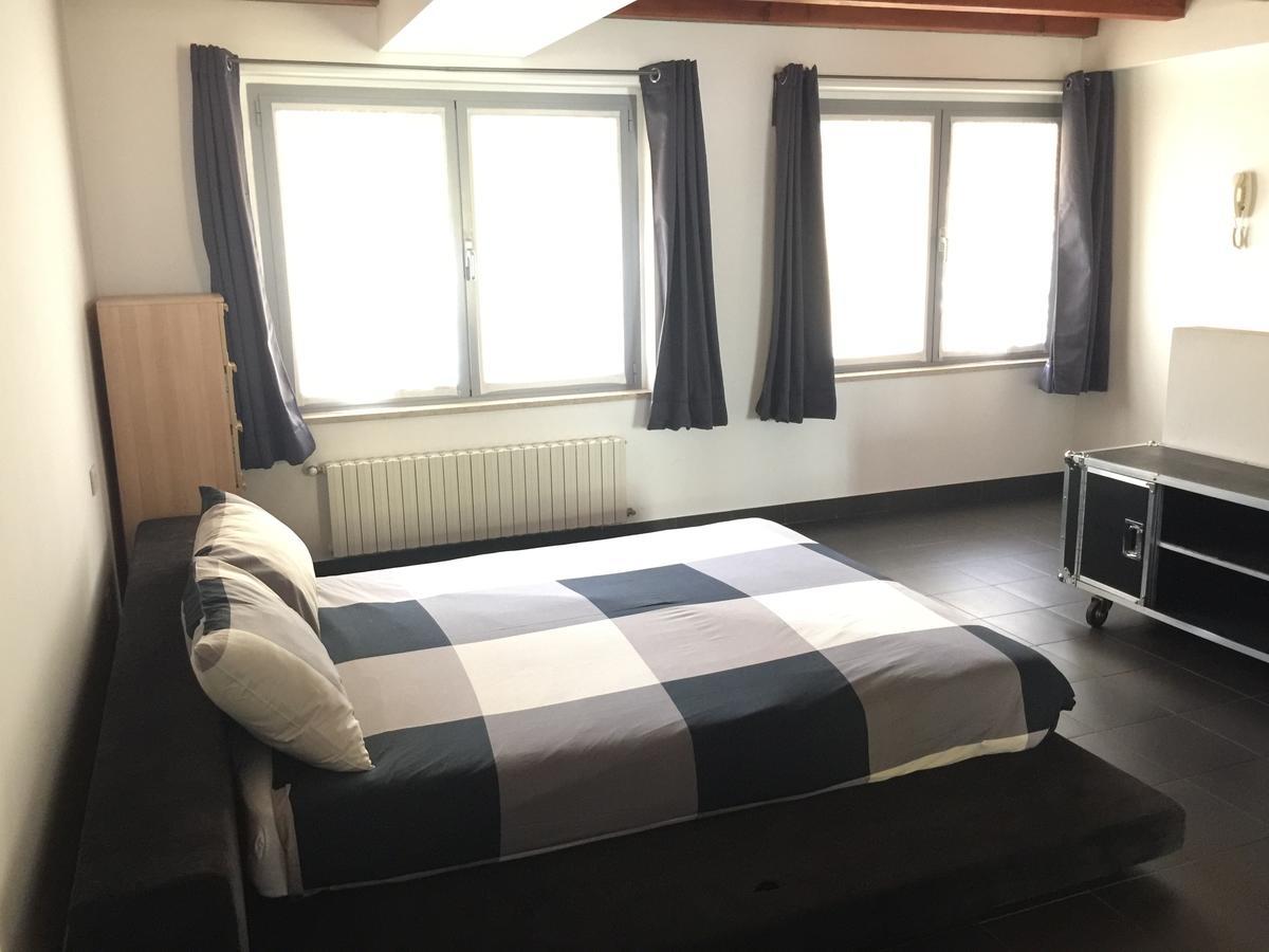 Navigli Downtown Cocco House Apartment มิลาน ภายนอก รูปภาพ