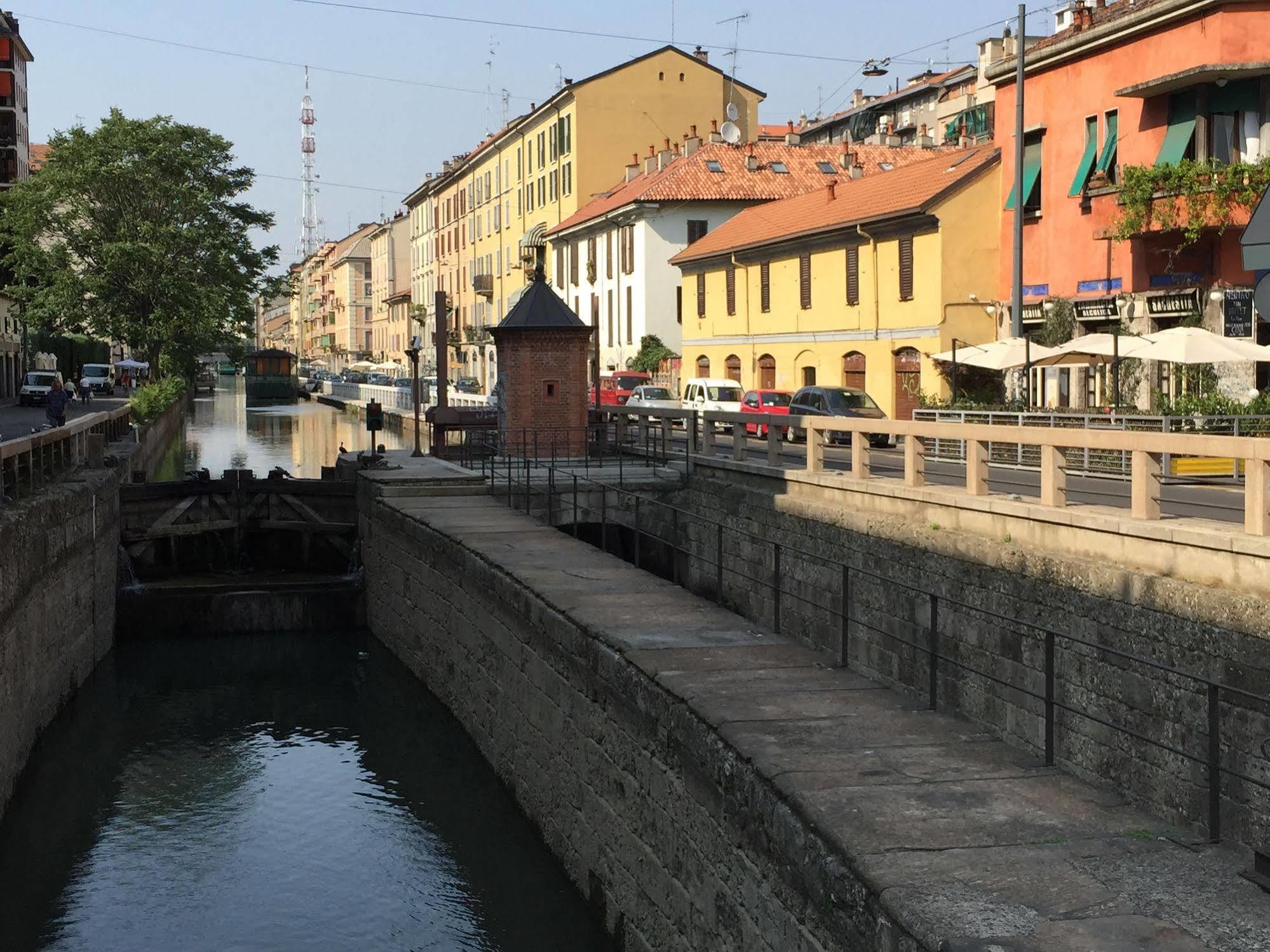Navigli Downtown Cocco House Apartment มิลาน ภายนอก รูปภาพ